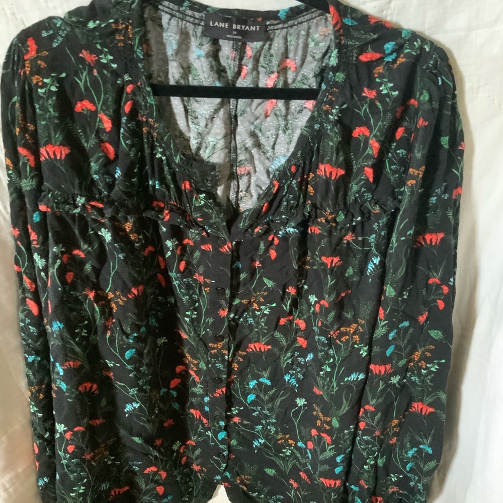 Black Blouse with Colorful Floral Fall Botton Up Design lane bryant size 22